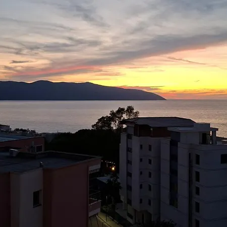 Golden Horizon * Vlorë